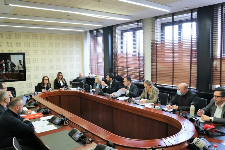 Six comités se réunissent aujourd'hui