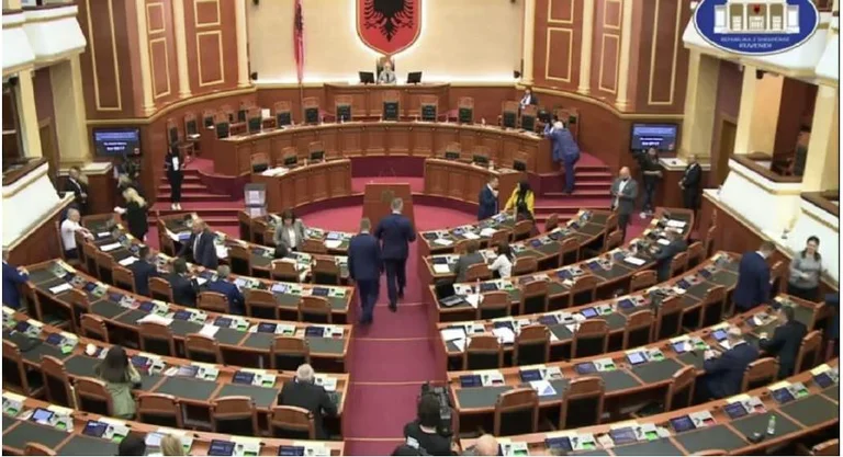 The new president. Second round dams, no proposals from opposition