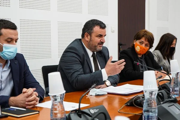 Médiateur: ZRE doit prendre la décision à zéro
