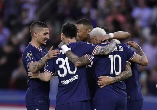 Midnight Message to Real: We still get hit by the Champions League.