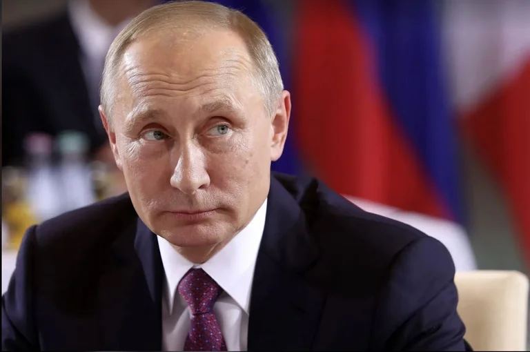 Intelligence américaine : La guerre ne stimulerait guère le départ de Poutine