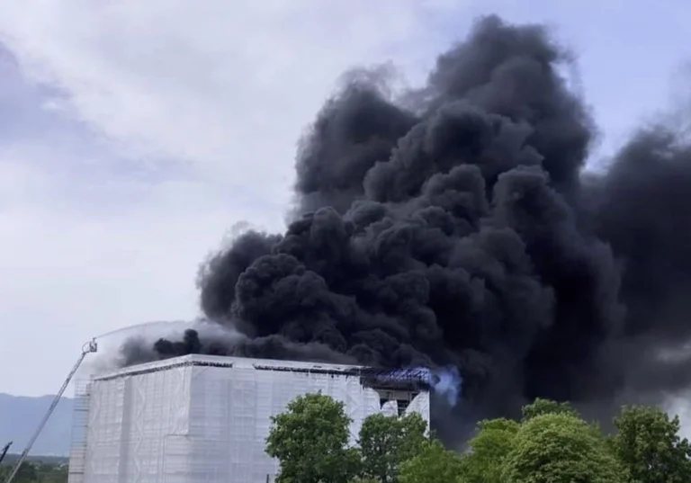 Great explosion at Geneva Airport stop flights