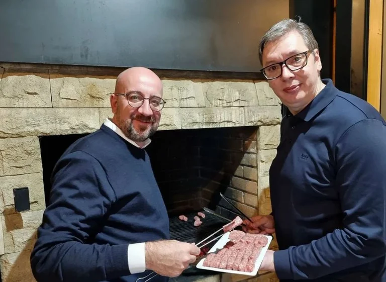 He took pictures, preparing kebabs with European Council president
