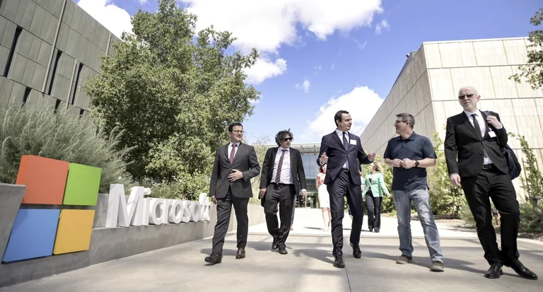Ce qui s'est exactement passé lors de la visite de Kurt au campus de Microsoft : Voici ce que ce message révèle