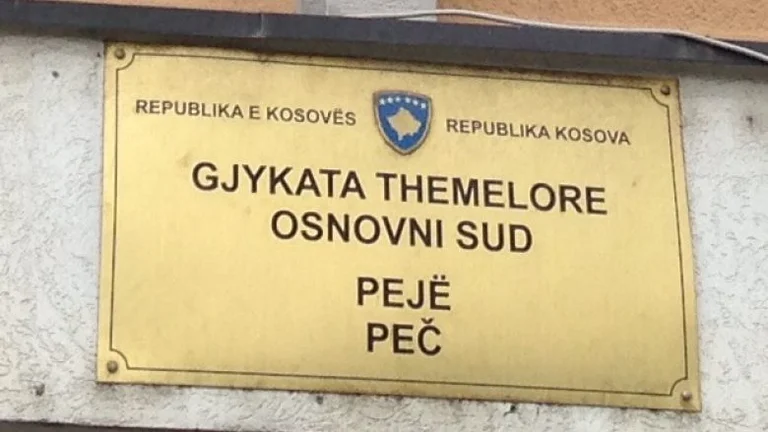 A month's house arrest against the police suspected of beating up their colleague