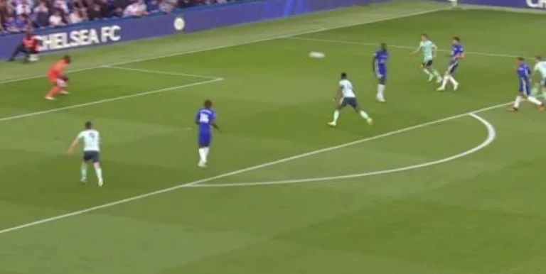 Surprises Chelsea, Maddison quitte Mendy, Leicester en haut