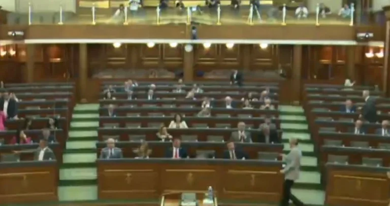 Décision de recours, opposition demande le licenciement du conseil ZRECHA