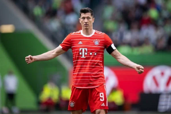 L'agente di LeWandowski fa la mossa inaspettata a Catalon