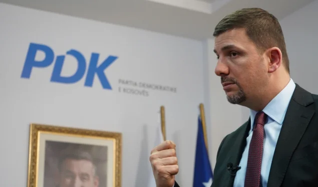Memli Krasniqi shpallë kandidaturën për kryetar të PDK’së
