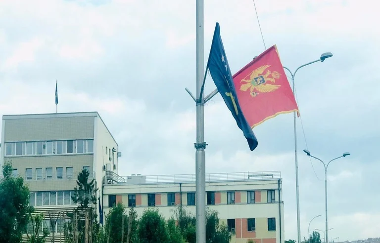 With highest honours, Kosovo welcomes Montenegrin president