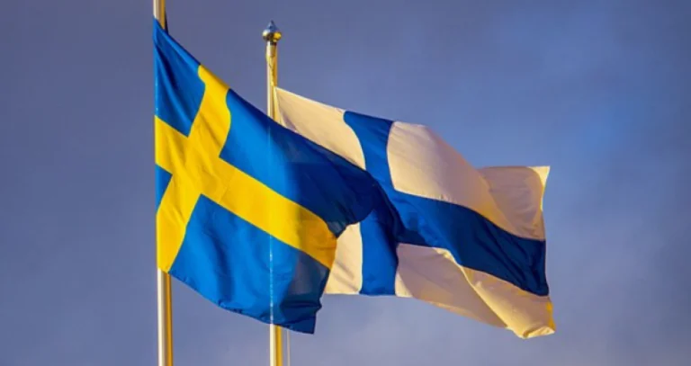 Finlande, Suède Mercredi soumettre des demandes de l'OTAN