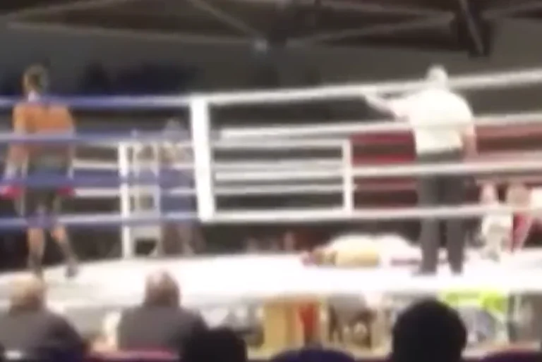 Schwerer Blick: Deutschlands Boxer bekommt Herz im Ring, sein Personal läuft wild