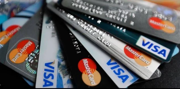 Pristina prend une décision à l'encontre du gestionnaire qui utilise mal les dossiers bancaires des clients