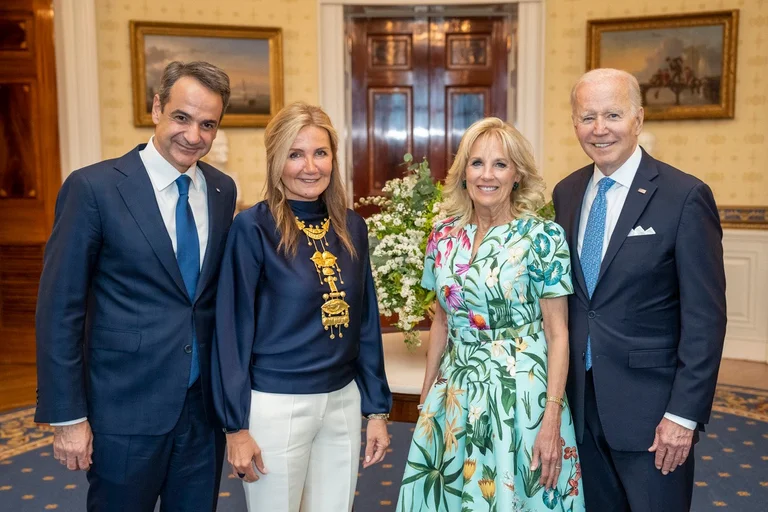 Le président Biden accueille le Premier ministre grec à la Maison Blanche