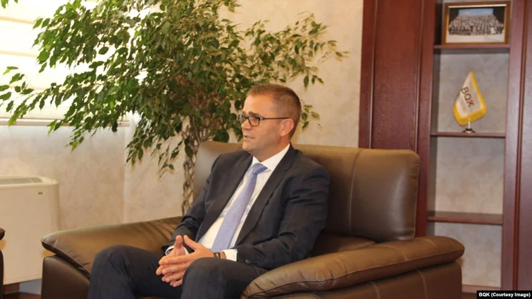 Le gouverneur parle de corruption et de népotisme en BQC