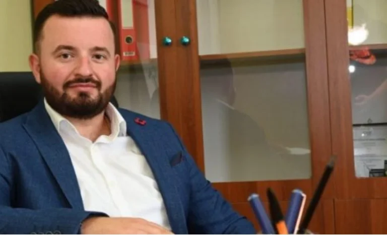 Il a été blessé devant le bar de Noizy, ici Ardit Krtusha: L'événement pour les motivations politiques