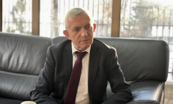 Albaniens Botschafter im Kosovo unterstützt jedes Kosovo-Serbien-Abkommen, erwartet, dass der Dialog so bald wie möglich beginnt.