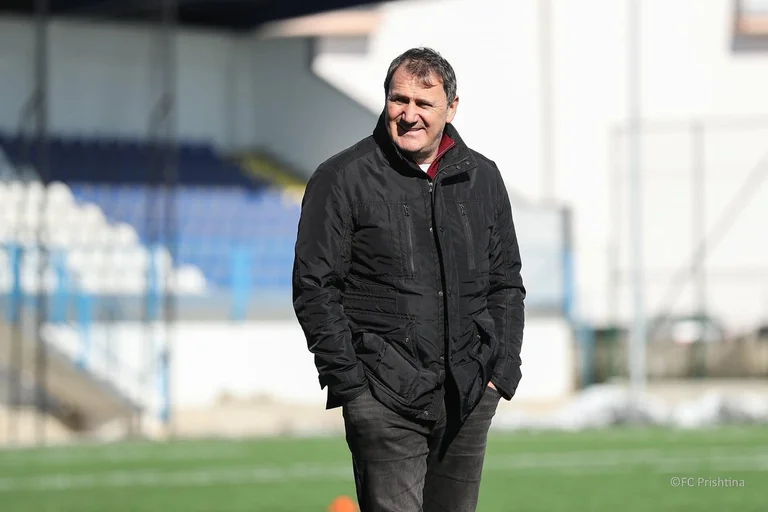 Ufficiale: Pristina condivide strade con allenatore Abdulah Ibrakovic