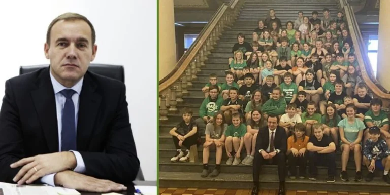 Fotografia di Kurti dei bambini, ex vice ministro: modello Ala Kim Jong