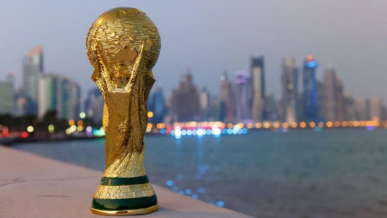 Le trophée mondial arrive au Kosovo
