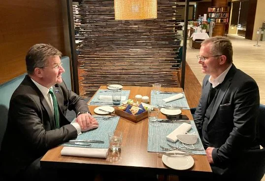 Lajcak attend à la réunion de Biselim, parle des plaques d'immatriculation, de l'énergie et des personnes disparues