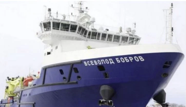 Ucrania demolones Rusia en el Mar Negro, pone fuego a la poderosa nave rusa