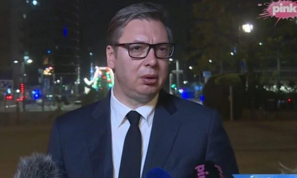 Vucinq fait « %s » après le dîner à Bruxelles : dans 36 heures nous réunissons le Conseil de sécurité.