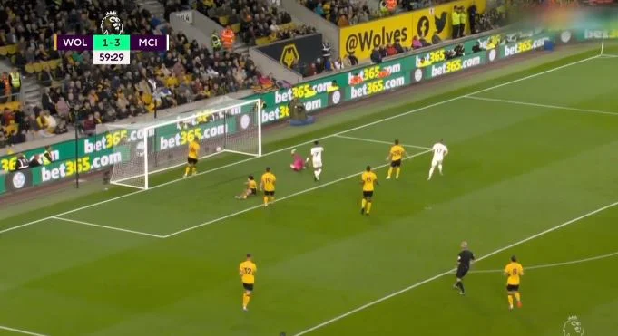 L'autre niveau de De Bruyne marque le 4ème but personnel de Wolves