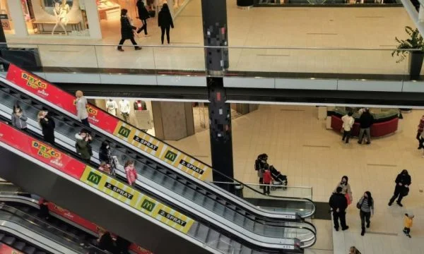 Des alertes à la bombe, des évacuations partout
