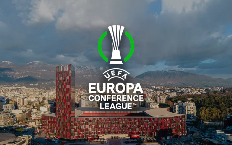La grande finale en Albanie, a enseigné qui dirigera le match entre Rome et Feyenod