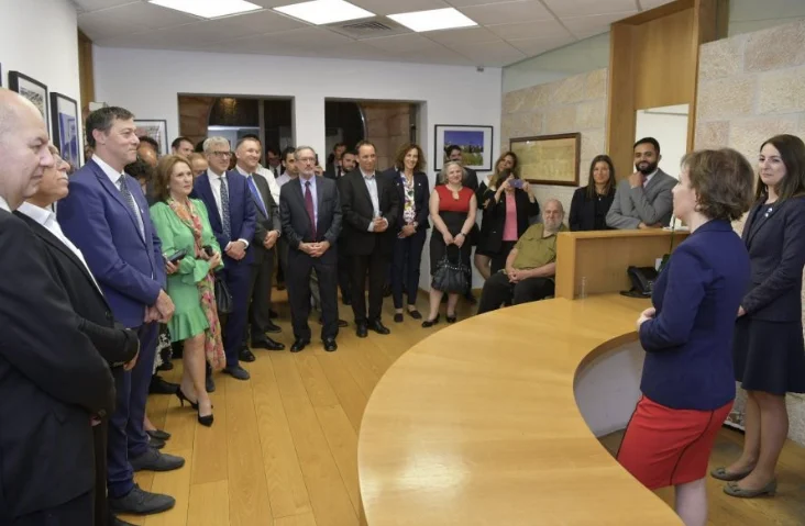 Gervala completa su visita a Israel con una recepción en nuestra embajada en Jerusalén