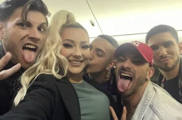 Fun plus grand qu'Istanbul: Ronela dit qu'il a gagné Eurovision parce qu'il a gagné le public
