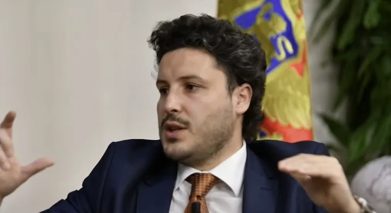 Abazovic parle du scandale financier de Martin Berisha : Recueillir les organes compétents au cas où