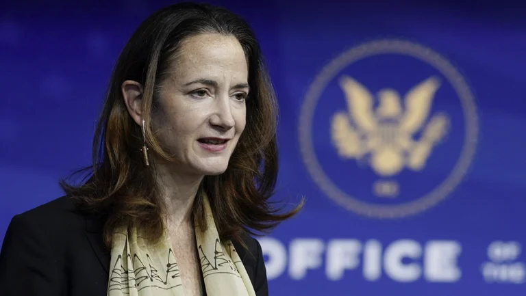 El jefe de inteligencia de Estados Unidos se presenta al Senado: Putin se está preparando para la extensión de la guerra