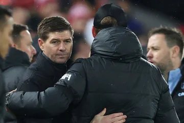 Gerard vs. Klopp. Aston Villa Liverpool