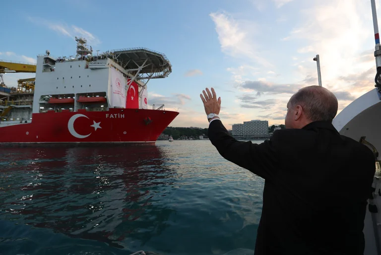 Bingo: Turchia dice riserve di gas naturale nel Mar Nero per 45 anni