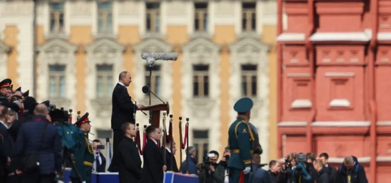 Putin por primera vez admite pérdidas militares en Ucrania