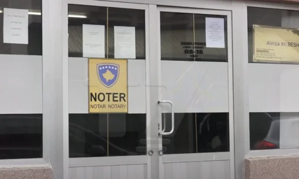 Falta de nadadores en 16 municipios de Kosovo