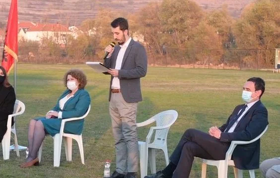 Bestie schlägt dem Vizepräsidenten vor, den Mann, der Jablanoviqi für sein Blut denkt - Blutige Mütter, das Parlament genehmigt