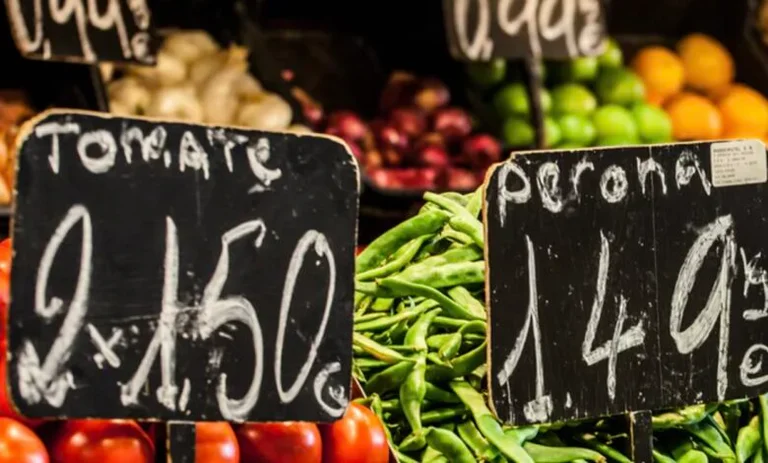 UN: World food prices have marked slight decline