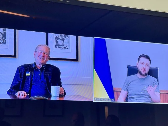 Bush habla con Zelensky, lo llama el moderno Khurchill