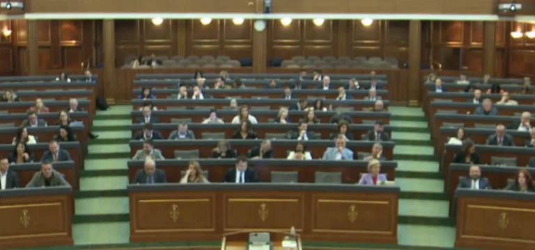 Deux commissions d'enquête en cours : VV l'a accepté de l'opposition, et l'opposition accepte VV)