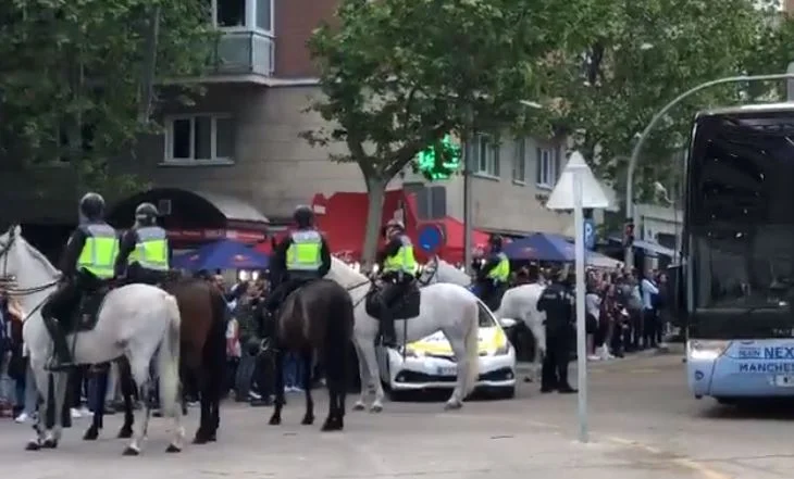 High security in front of the stadium ?
