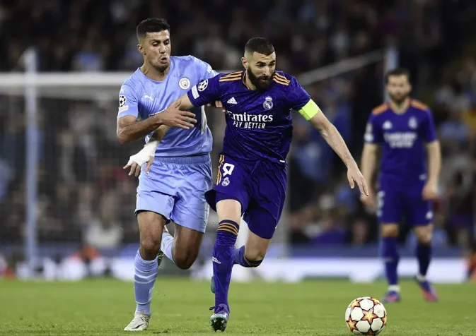 U n EFA posts a survey on the Real Madrid Man City match, wondering how fans voted