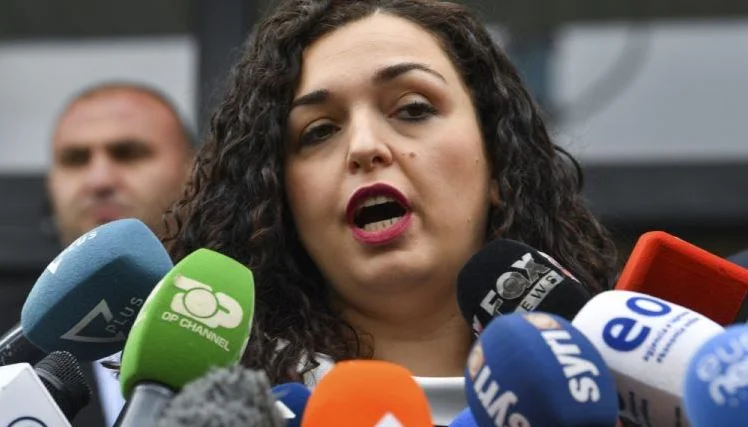 Osmani tweete un petit voeu pour les journalistes d'armes de guerre : Médias d'information du Kosovo