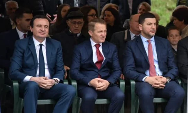 Albin Kurti in Studies calls for unity: Here am Memli Krasniqi and I