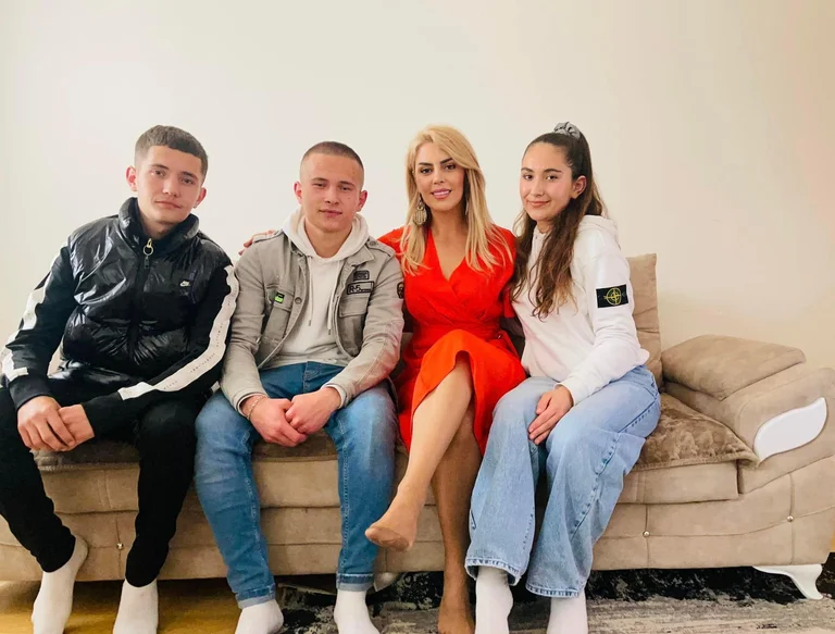 Deliu va a Bajram nella famiglia dove l'uomo ha ucciso la donna a Skenderaj appartiene ai bambini