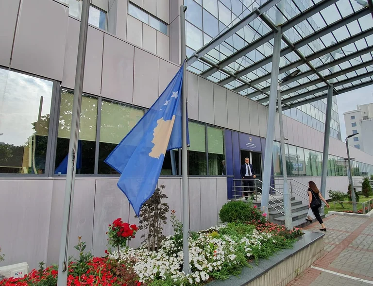 In Kosovo, for 5 months, 9 parties, 10 days off