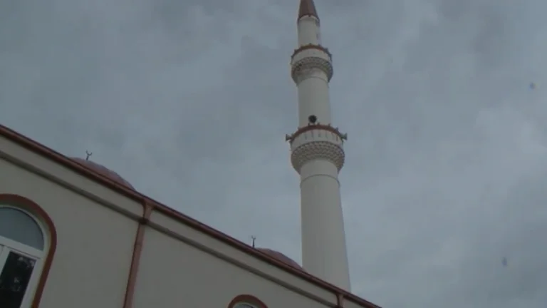 Vol lourd dans une mosquée de l'année