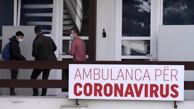 Plus de 400 cas actifs avec Covid-19 au Kosovo